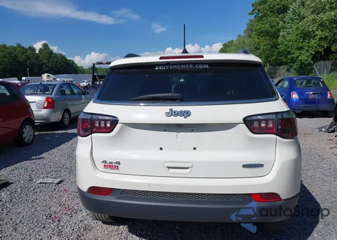 2020 Jeep Compass Latitude 4X4 from USA, damaged, VIN 3C4NJDBB8LT246374